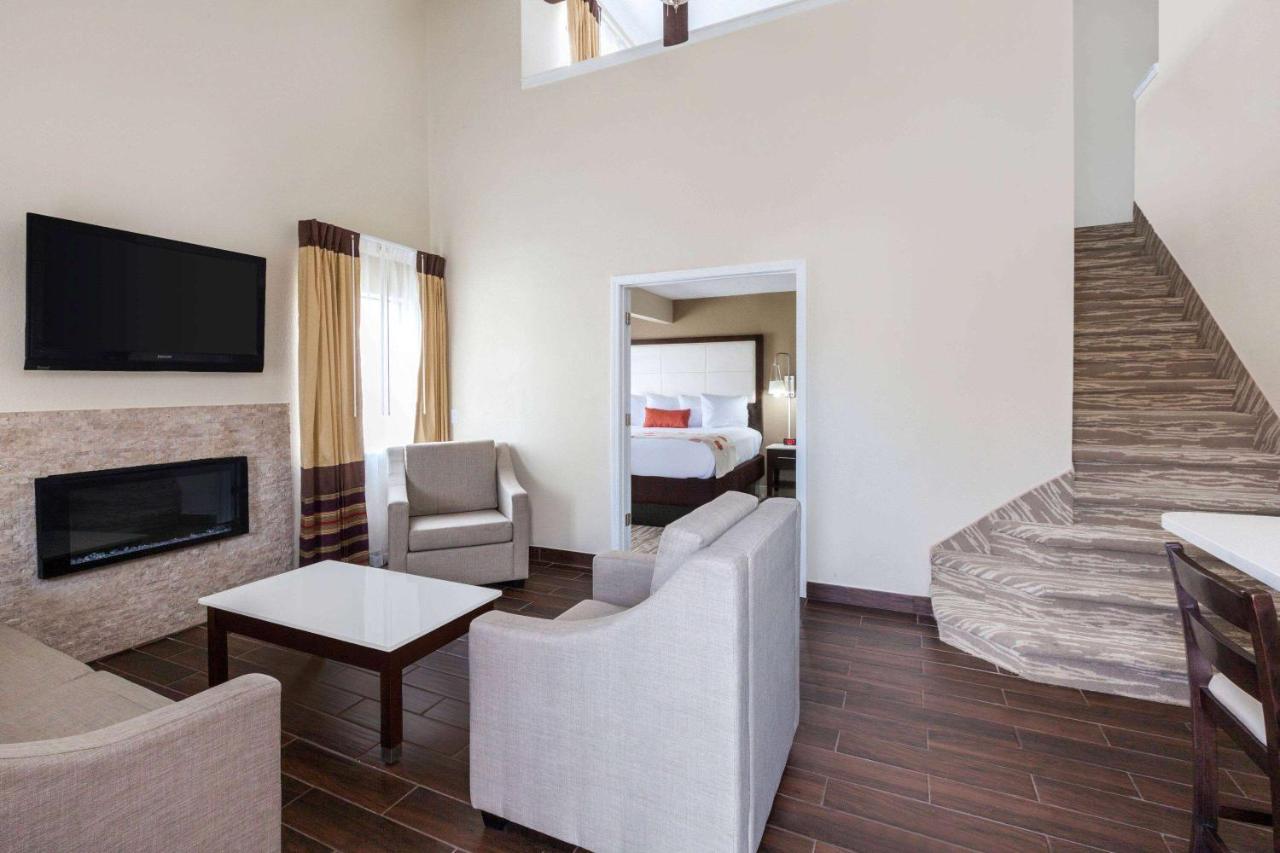 Hawthorn Suites By Wyndham Detroit Southfield Εξωτερικό φωτογραφία