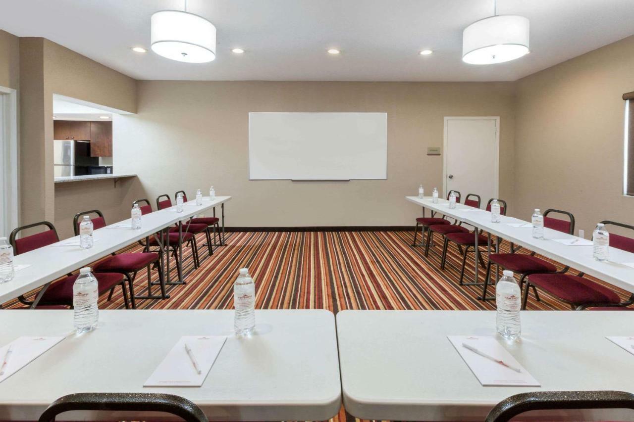 Hawthorn Suites By Wyndham Detroit Southfield Εξωτερικό φωτογραφία