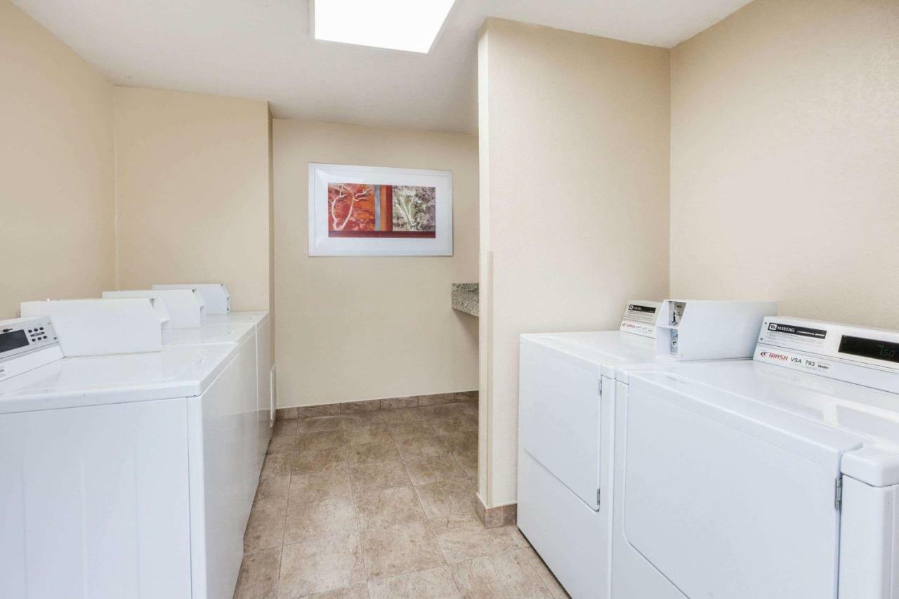Hawthorn Suites By Wyndham Detroit Southfield Εξωτερικό φωτογραφία
