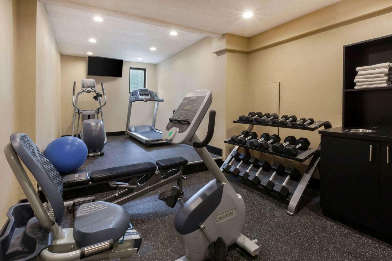 Hawthorn Suites By Wyndham Detroit Southfield Εξωτερικό φωτογραφία